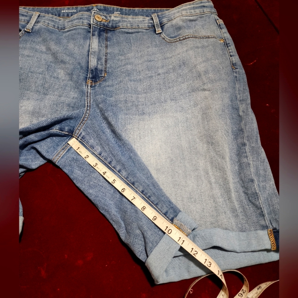 NWOT ... St. John's Bay Jeans Shorts - Picture 2 of 9